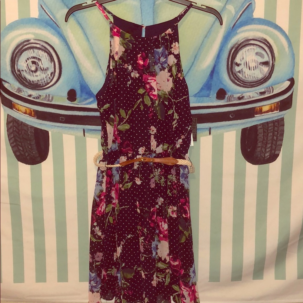 Never worn before, black floral dress w/belt!